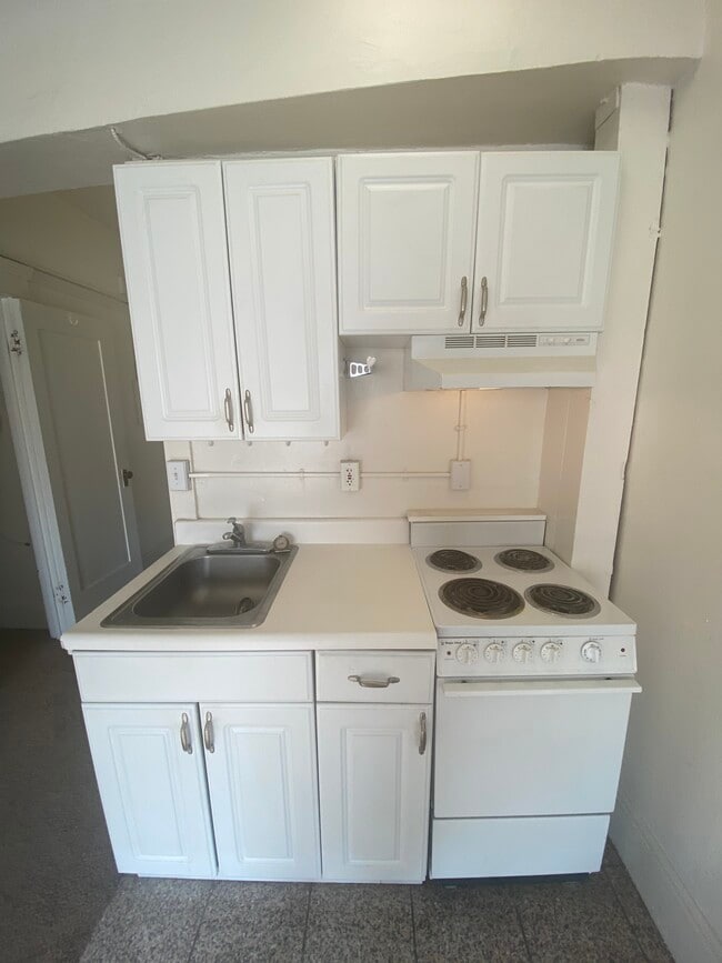 Photo - Raymond Investments LLC.