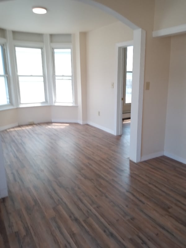 Building Photo - 522 Franklin St Rental