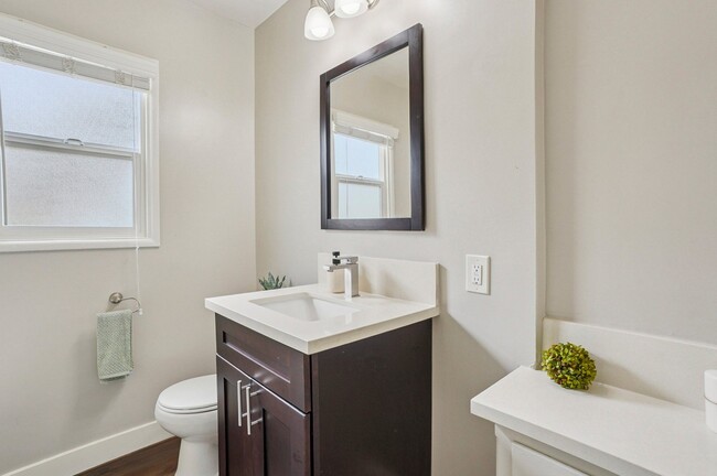 Hollypark Knolls Apartments