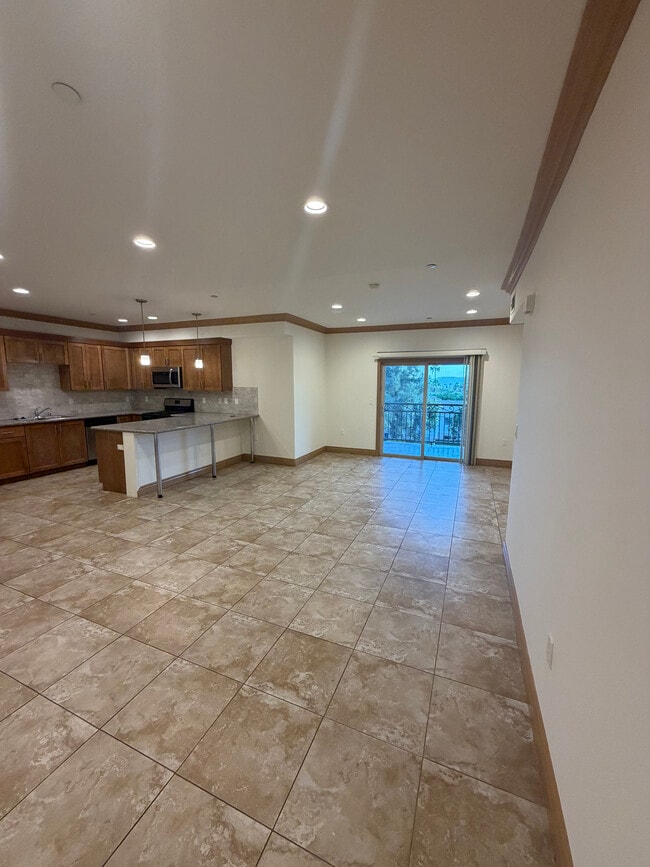17825 Devonshire St Unidad 308