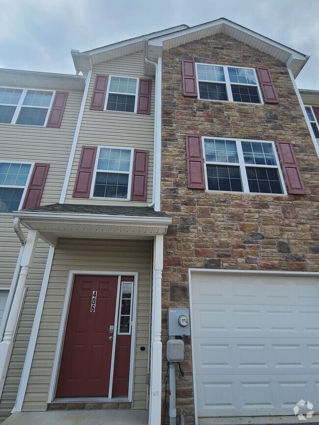Building Photo - 3 Bedroom Townhome for Rent in Waynesboro