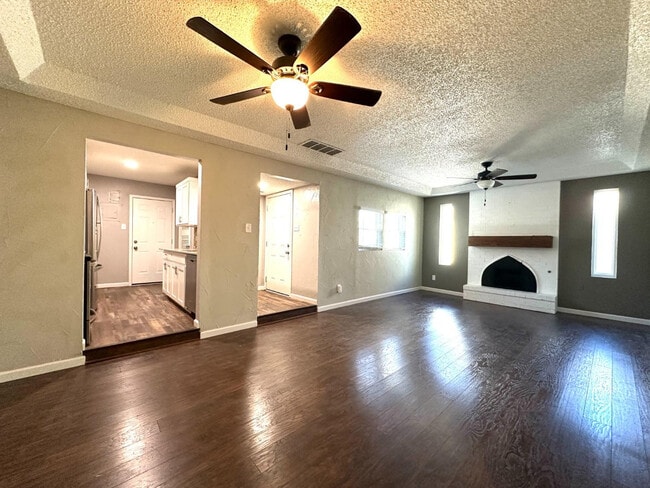 Photo - 6911 Gary Ave