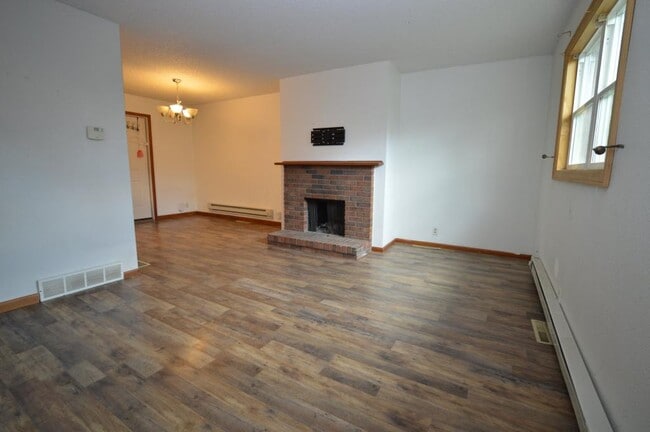 Photo - 100 Clover Ct