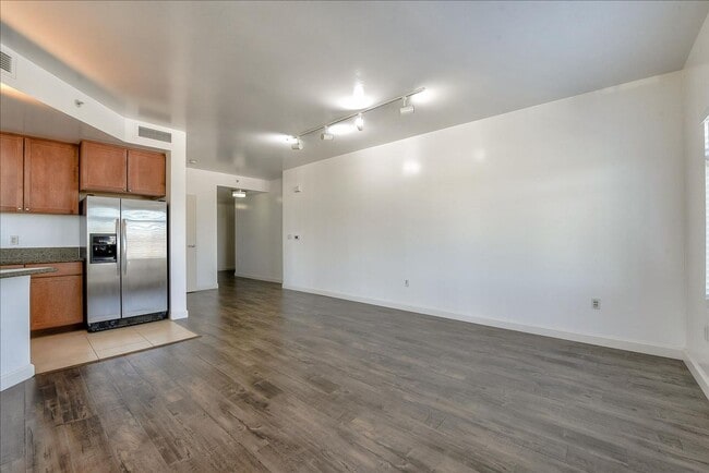 Building Photo - Fantastic 2 Bedroom/2 Bath at City Heights Unit 508
