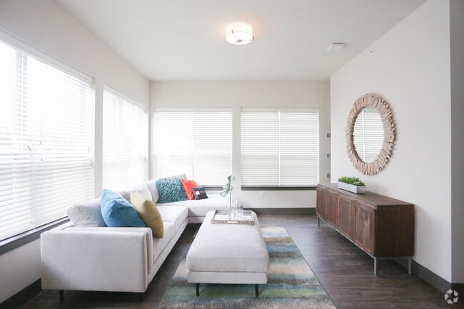 Interior Photo - Encore at Forest Park Rental