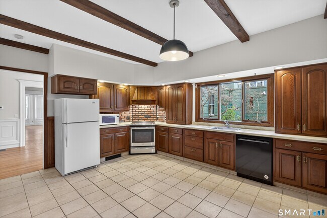 Photo - 339 Willow St Unit 1