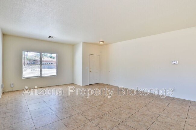 Photo - 2736 W Mineral Butte Dr