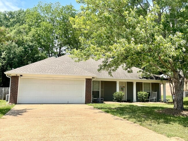 Building Photo - 3/2 for rent in northwest school district!!