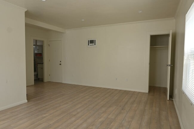 Photo - Highland (Crest) Unit 2