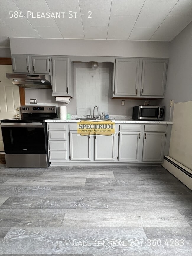 Photo - 584 Pleasant St Unit 2