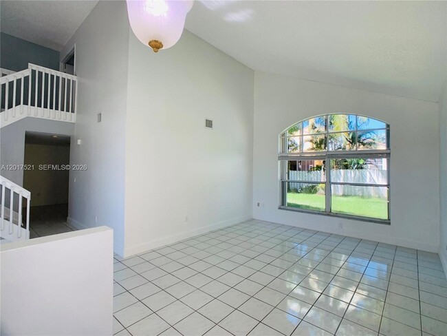 Photo - 18801 NW 12th St