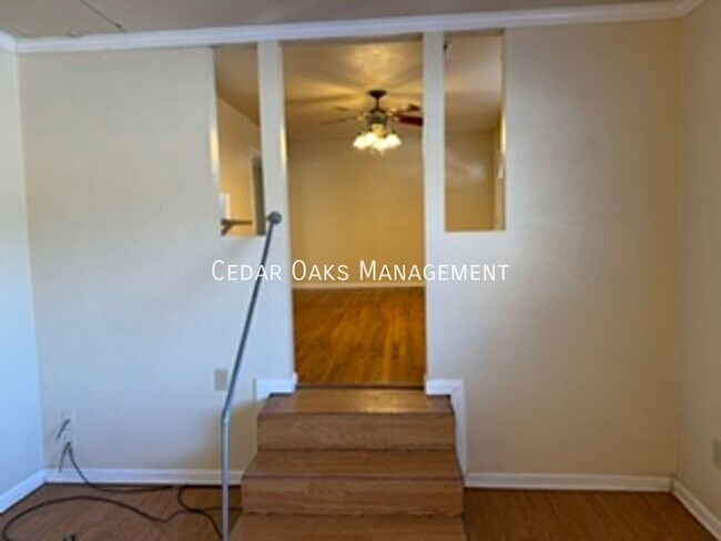 217 Perry Ln