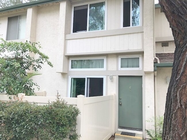 LaJolla 2BR 1.5BA Townhouse-3 Story-Tri-Le... - LaJolla 2BR 1.5BA Townhouse-3 Story-Tri-Le...