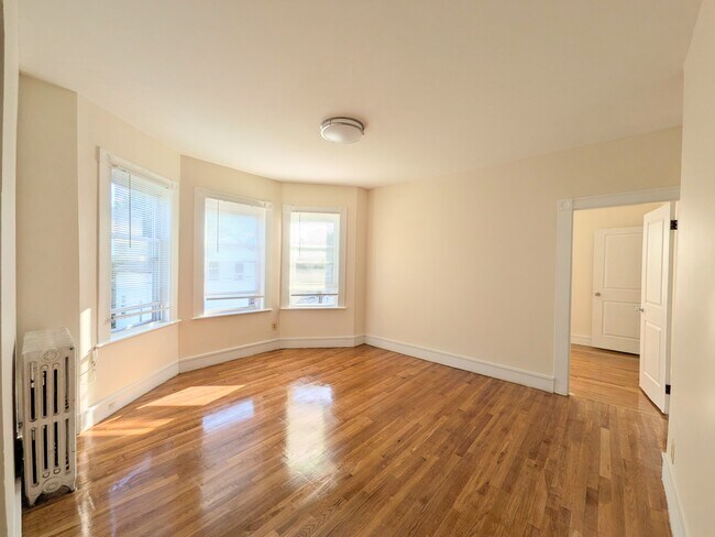 Photo - 110 Murdock St Unit 3