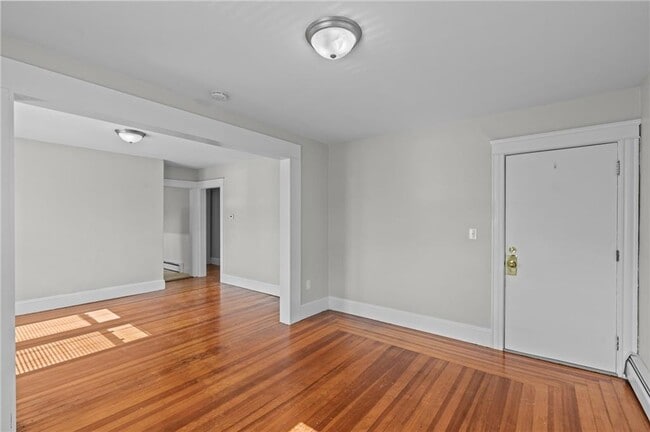 Photo - 28 Island Ave