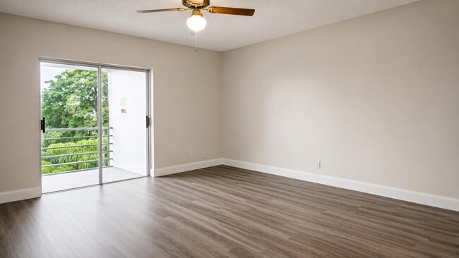 Photo - 4880 NW 22nd St Unidad 309