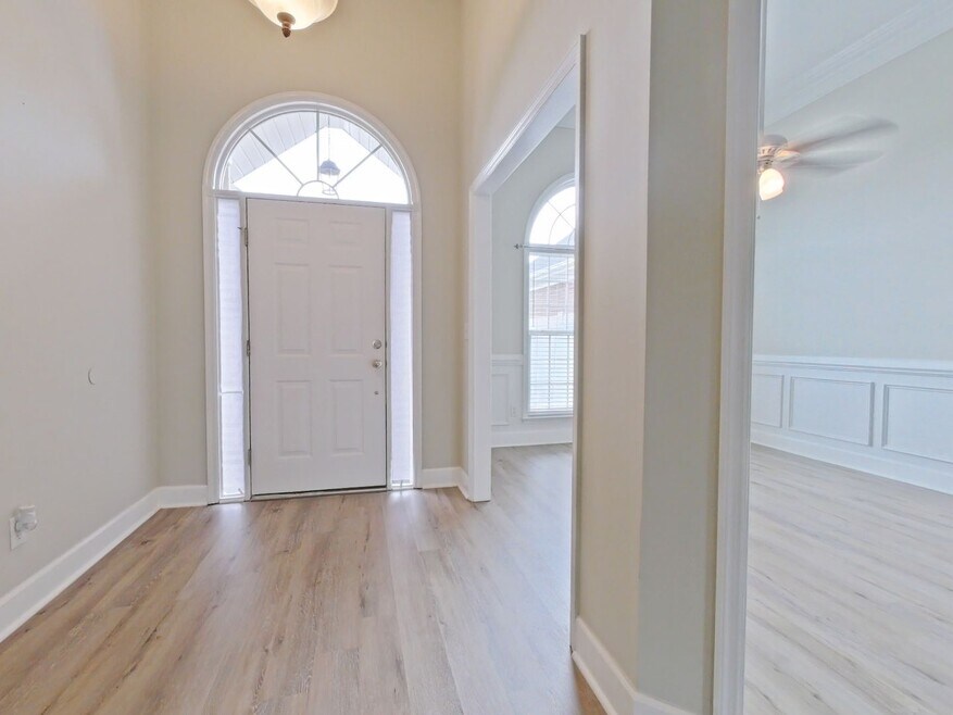 4858 Somerset Dr