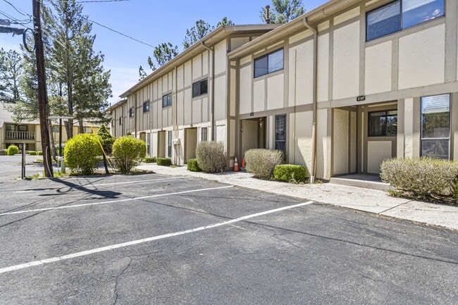 Building Photo - 214 Metz Dr