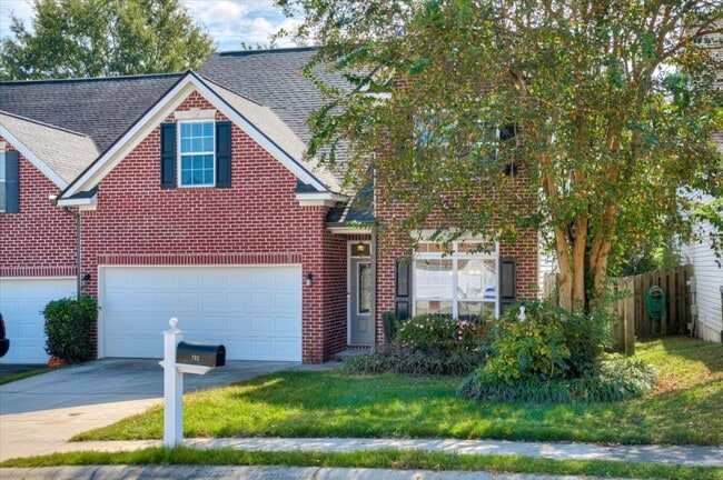 Building Photo - 702 Lakeside Landing Ct