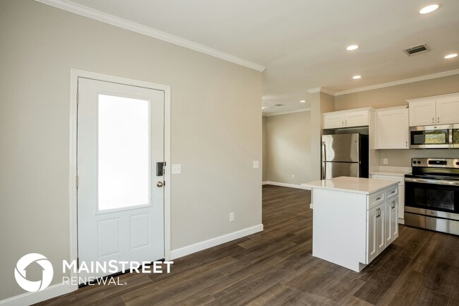 Photo - 1300 43rd St S