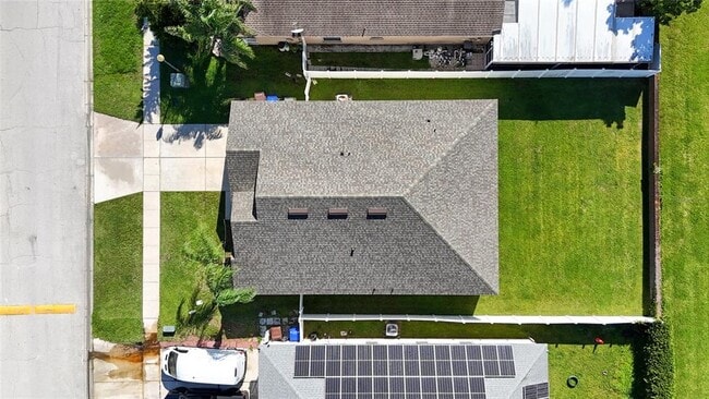 Photo - 607 Hacienda Cir