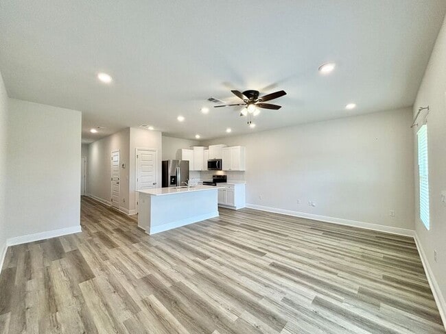 Photo - 4177 Pendragon Cir