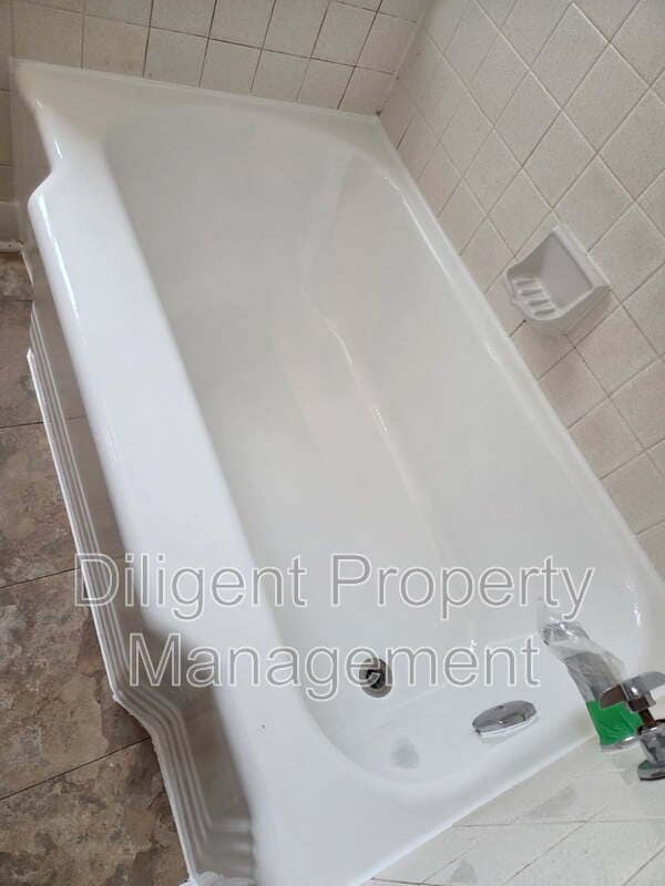 Photo - 399 Elmgrove Ave