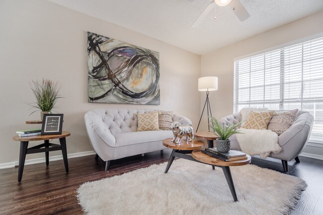 Park Villas Apartments 817-732-1149