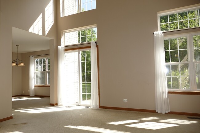Photo - 1976 Waverly Way Townhome