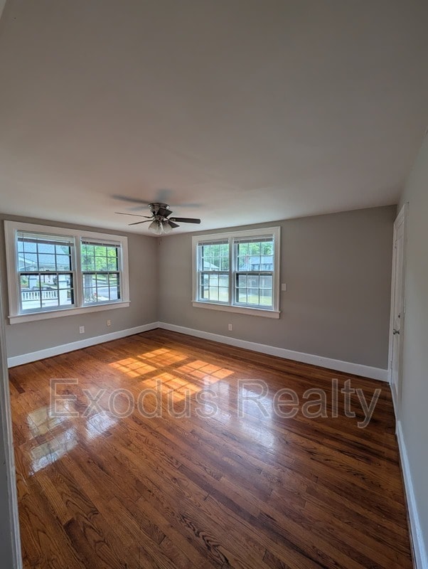 Photo - 310 N Gulf St