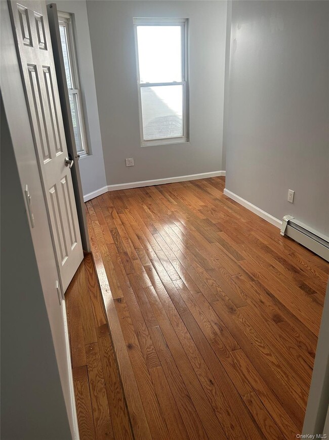 Photo - 3708 Dyre Ave