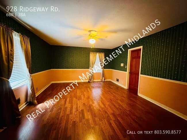 Photo - 928 Ridgeway Rd