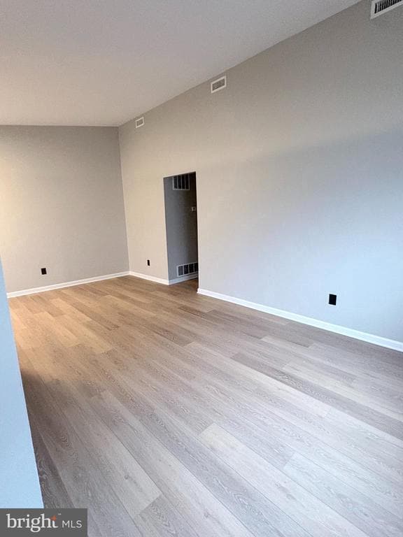 Photo - 390 Aldeberan Dr