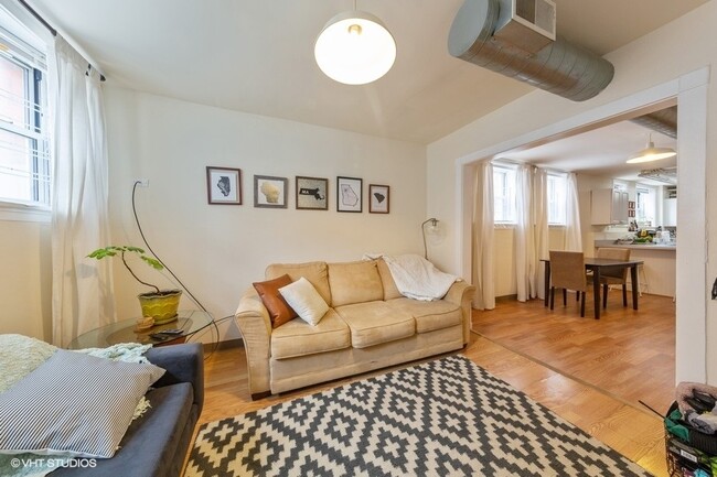 Photo - 613 W Surf St Unit GARDEN