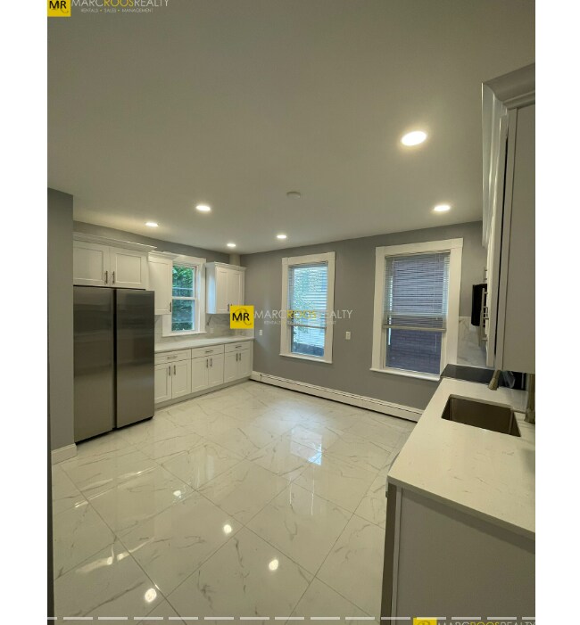 Photo - 521 Green St