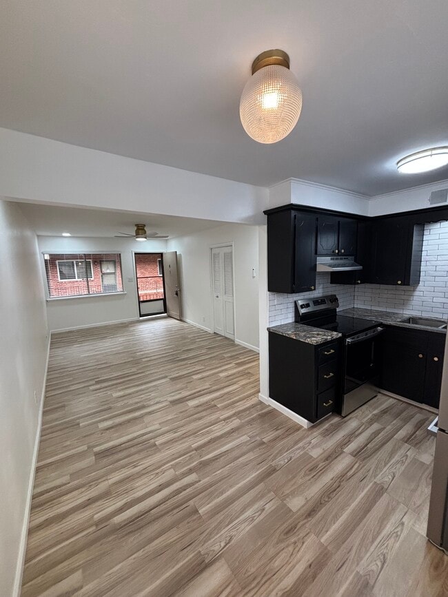 Photo - 1735 S Peoria Ave Unit 4