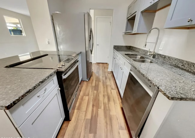 Photo - 7748 Knoll Dr N