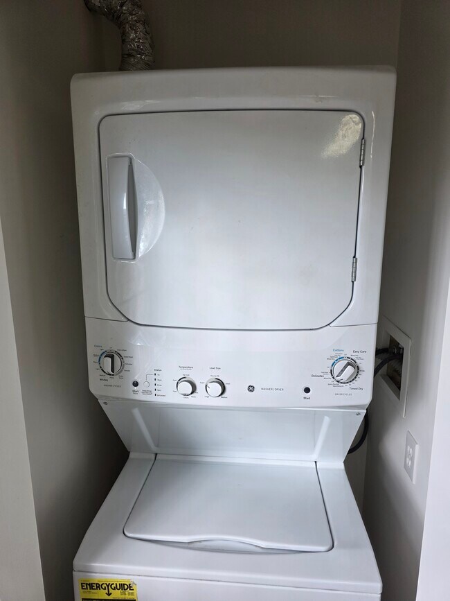 Photo - 1144 1st St NW