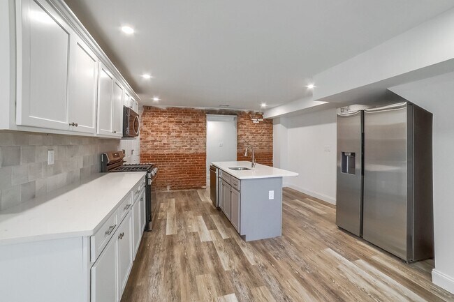 Photo - 495 Orange St Unit B- Garden Apartment