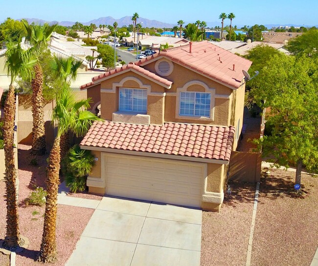 Building Photo - Fantastic 3 bed/2.5 bath in the Northwest ...