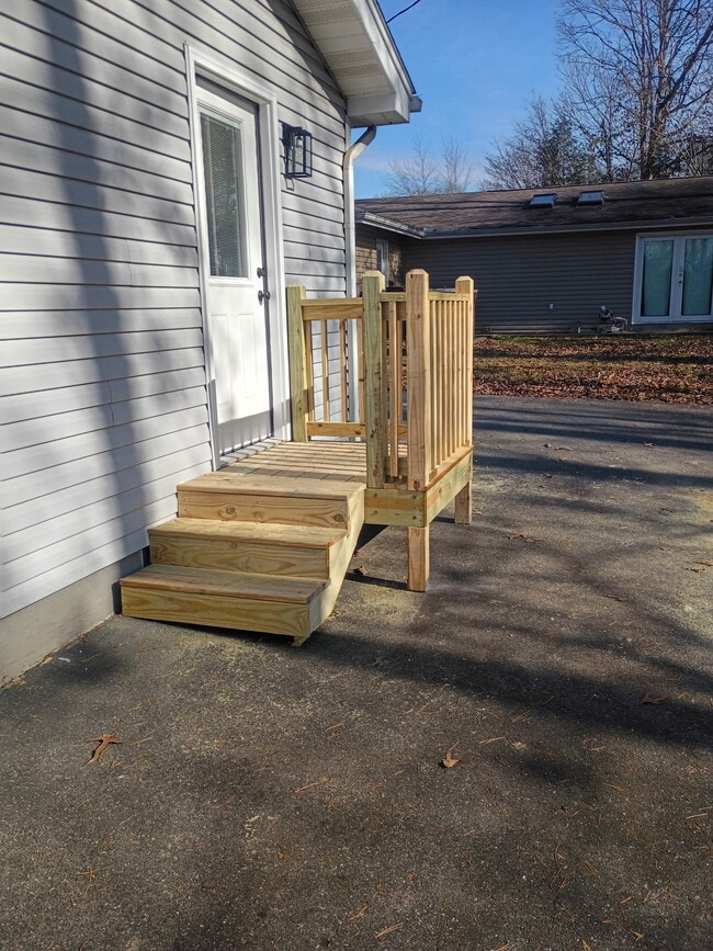 Photo - 101 Edmonds Dr