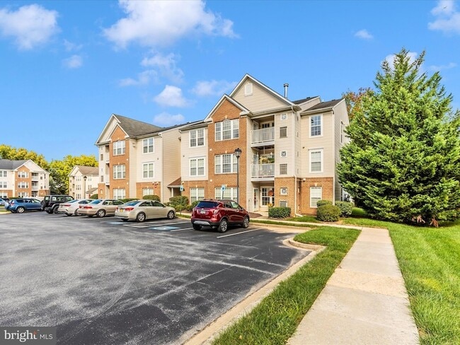 Building Photo - 501 Patton Cir Unit M
