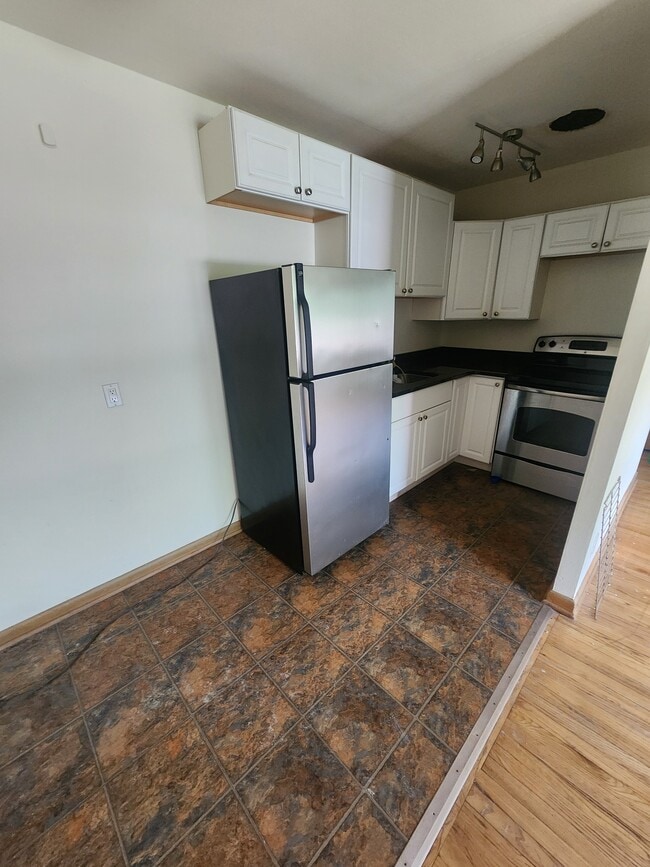 Photo - 3235 S 48th St Unit 3