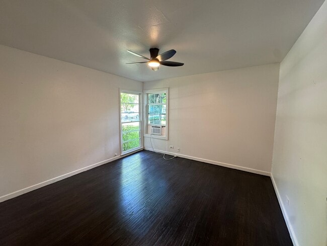 Photo - 402 N Jefferson St Unit 402
