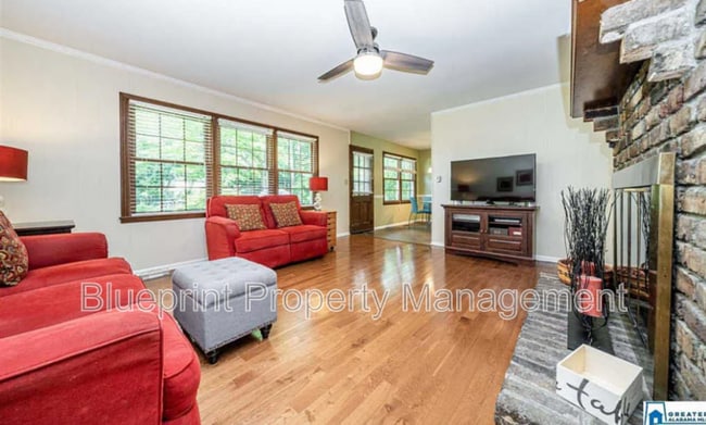 Photo - 605 Dunmore Cir