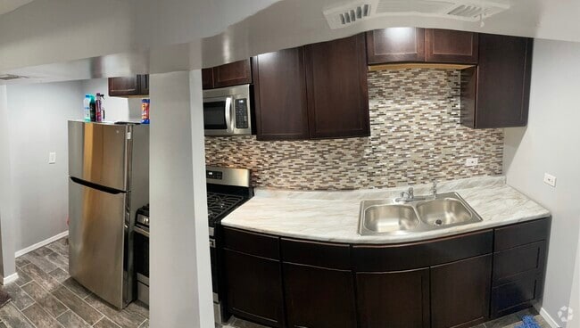 Building Photo - 1518 E 72nd St Rental