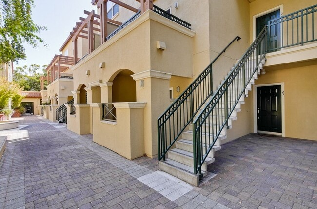 Photo - Downtown Mountain View l Stylish Home Unit 23