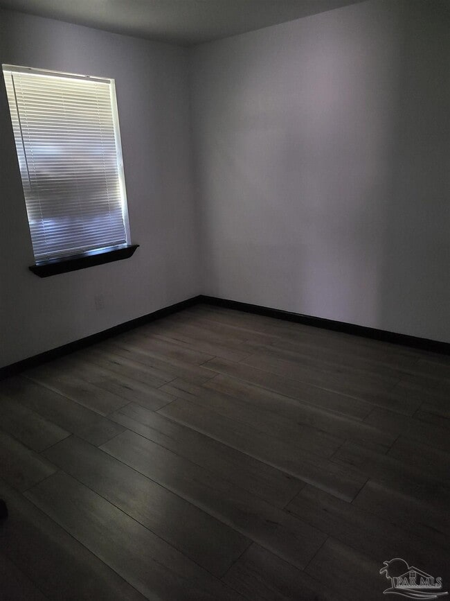 Photo - 701 Armenia Dr