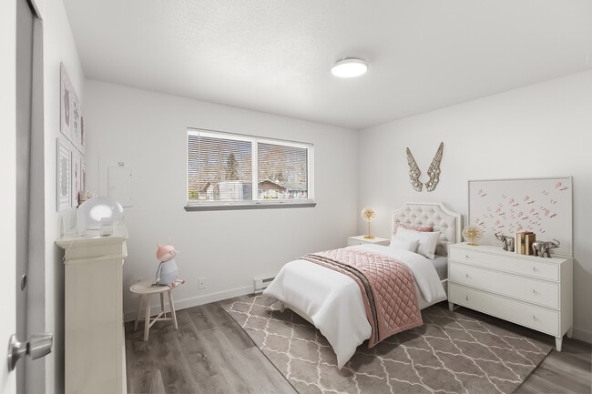 Photo - 722 Water St