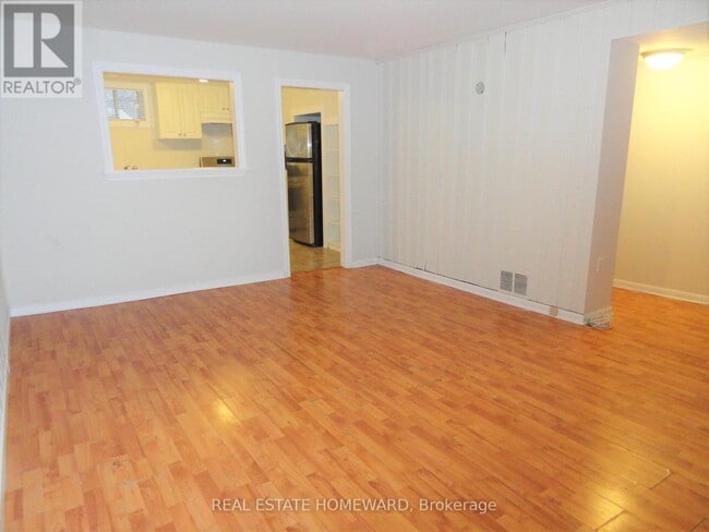 Photo - 30 Baybrook Crescent